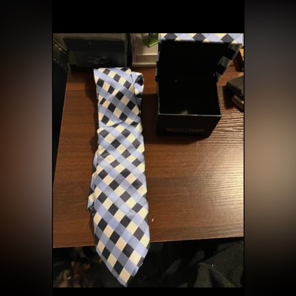 Mens tie